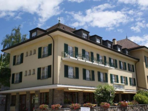 Châtonneyre Hotel & Restaurant